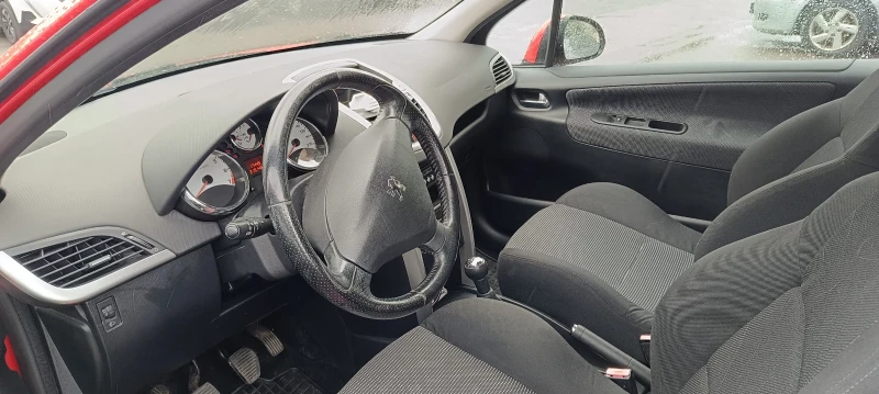 Peugeot 207, снимка 3 - Автомобили и джипове - 47196825