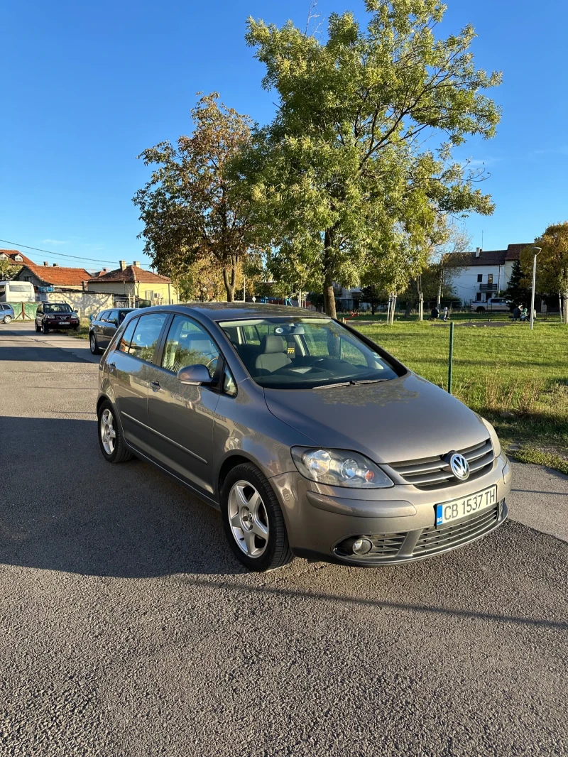 VW Golf Plus 1.6i 102кс ГАЗ/БЕНЗИН, снимка 1 - Автомобили и джипове - 47395124