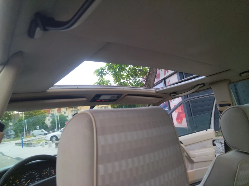 Mercedes-Benz 190 190 2.0, снимка 14 - Автомобили и джипове - 52912565