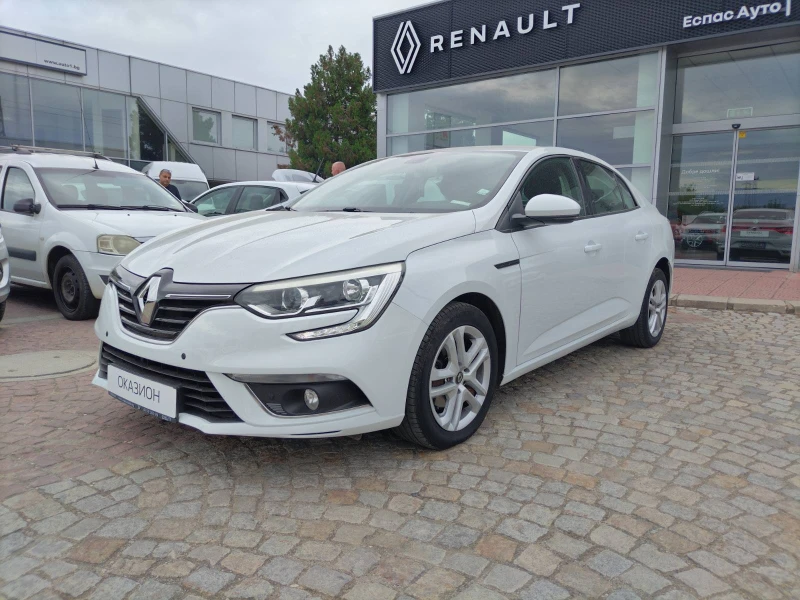 Renault Megane Sedan TCe 140 бензин Stop&Start BVM6