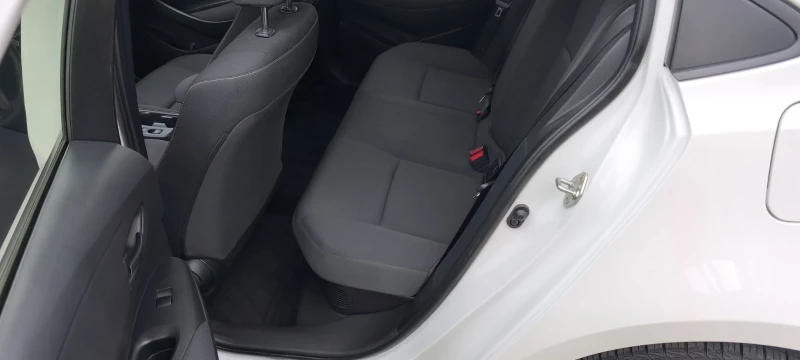 Toyota Corolla, снимка 15 - Автомобили и джипове - 52620720