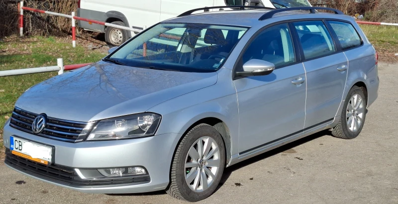 VW Passat B7 2.0TDI, снимка 3 - Автомобили и джипове - 52978778