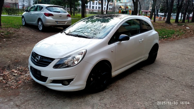 Opel Corsa 1.2 OPC LINE Limited Edition, снимка 2 - Автомобили и джипове - 53142753