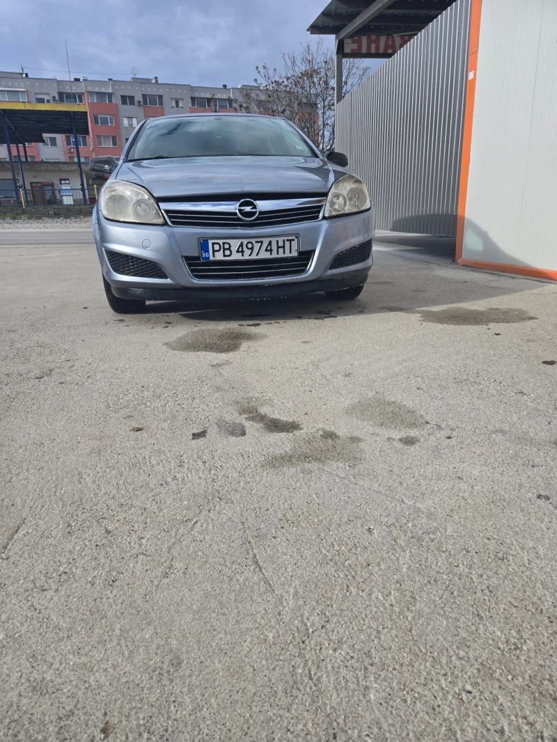 Opel Astra 1.7, снимка 2 - Автомобили и джипове - 53306378