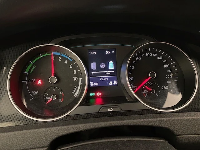 VW Golf GTE 1.4TSI DSG 5p. Plug in, снимка 14 - Автомобили и джипове - 48919789