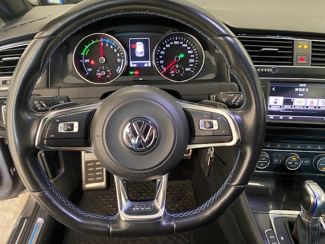 VW Golf GTE 1.4TSI DSG 5p. Plug in, снимка 12 - Автомобили и джипове - 46293183