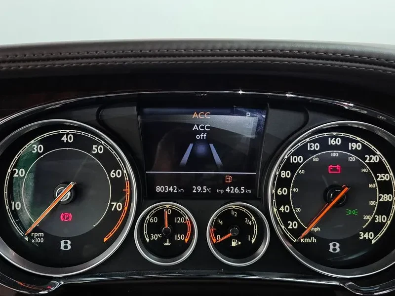 Bentley Flying Spur 6.0 - САМО 30% АВАНС, снимка 8 - Автомобили и джипове - 56222658