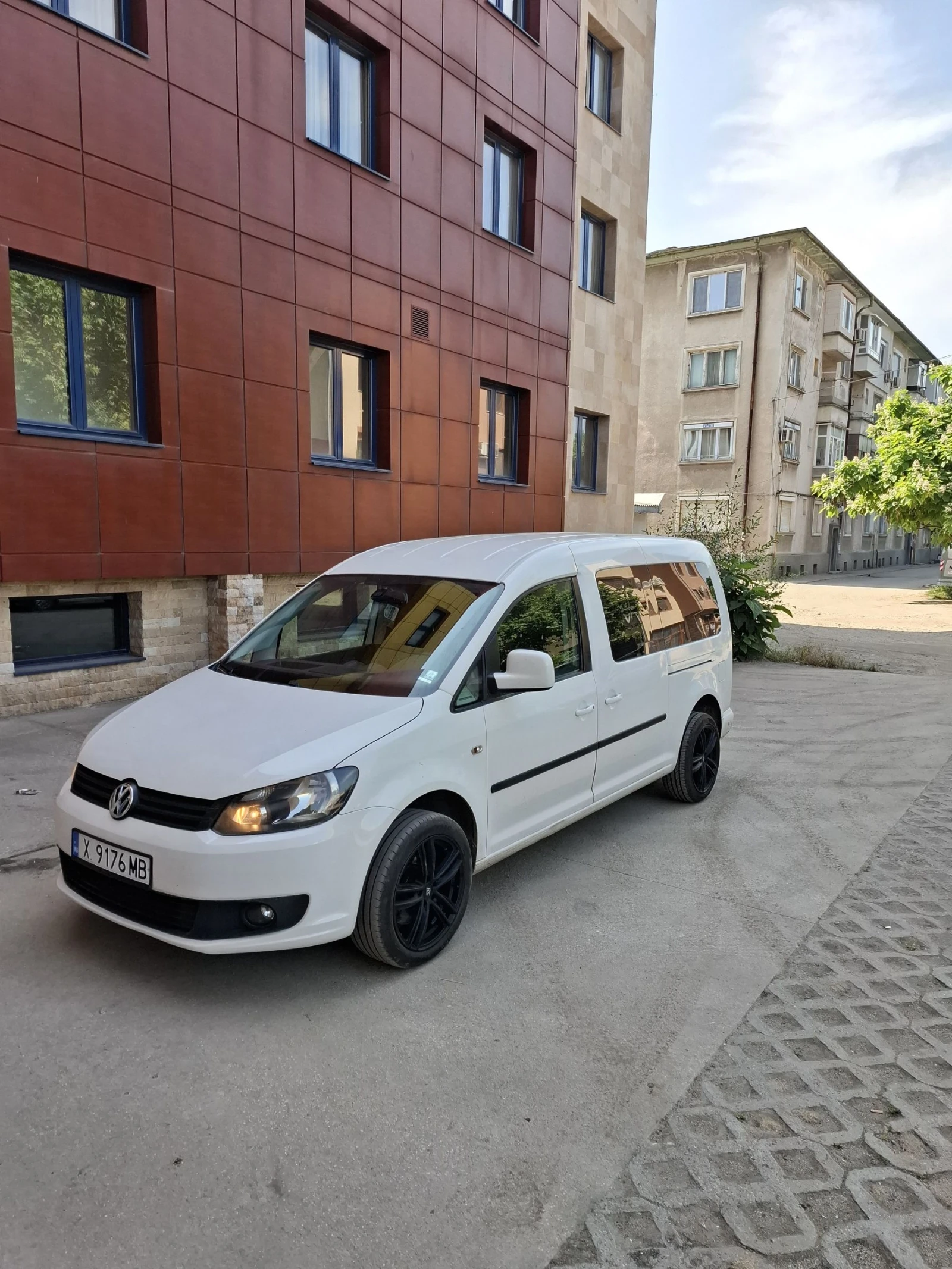 VW Caddy MAXI инвалидна рампа, снимка 1