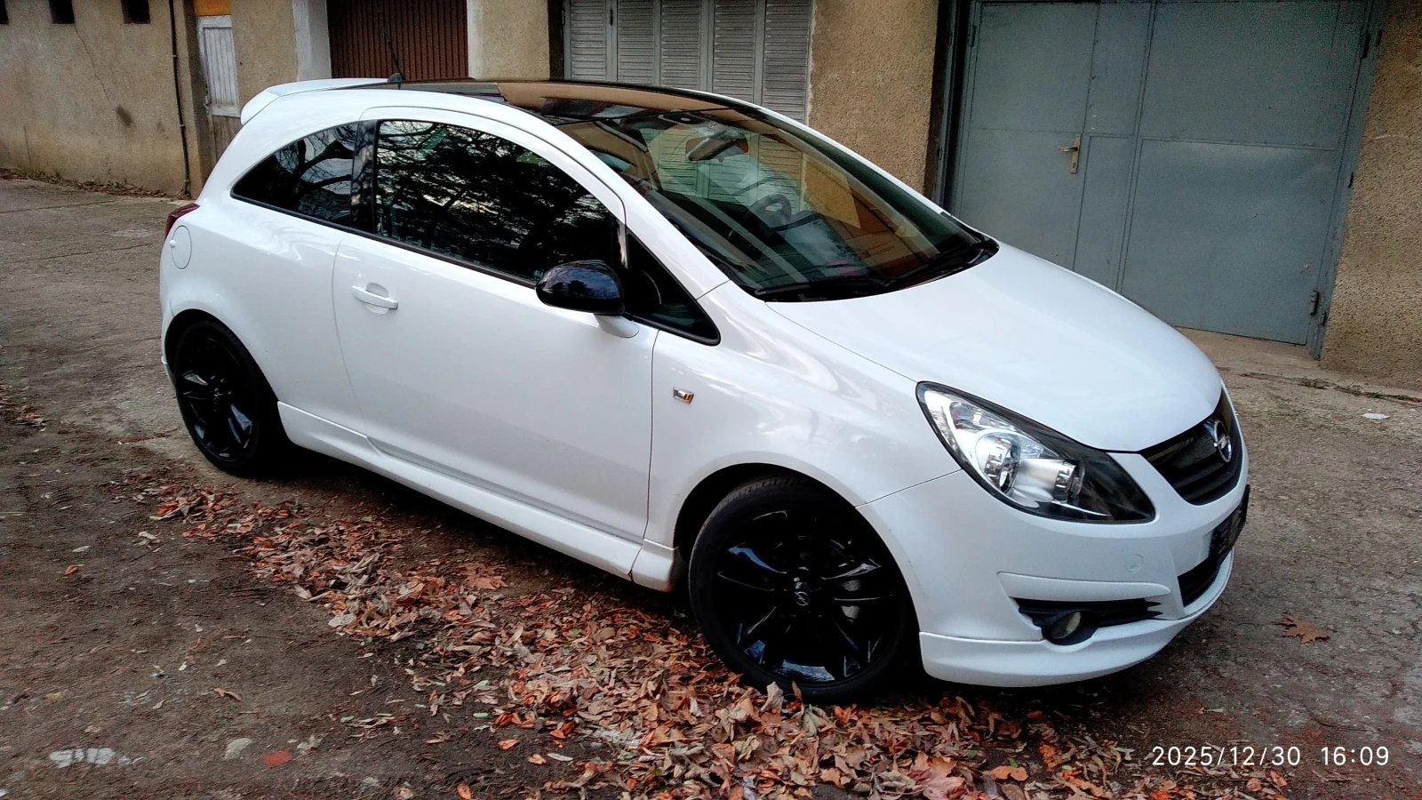 Opel Corsa 1.2 OPC LINE Limited Edition, снимка 1