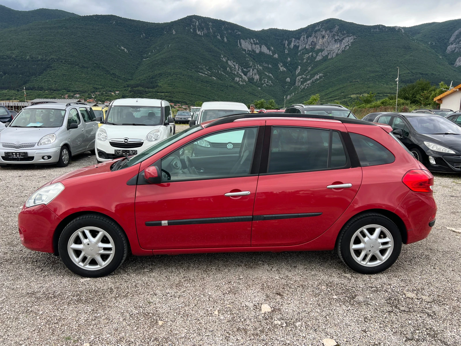 Renault Clio 1.5 DCI FACE - изображение 8