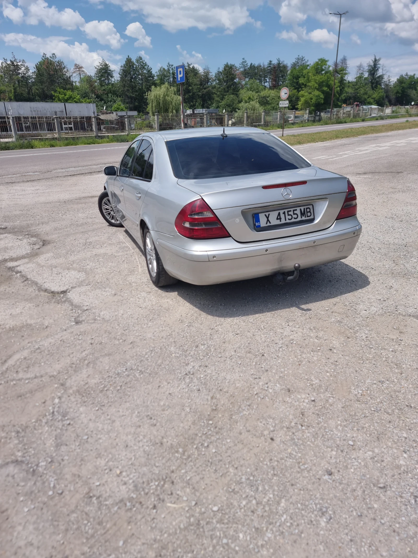 Mercedes-Benz E 270  - изображение 7