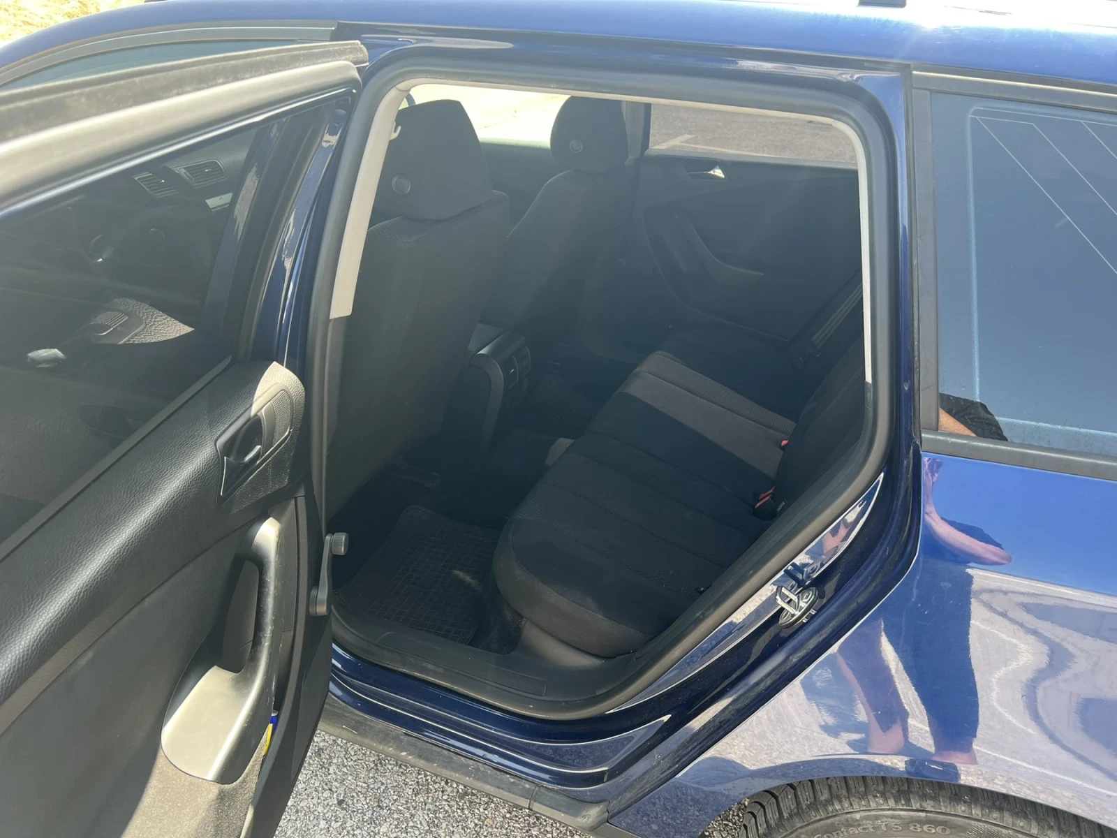 VW Passat BLUEMOTION - изображение 9