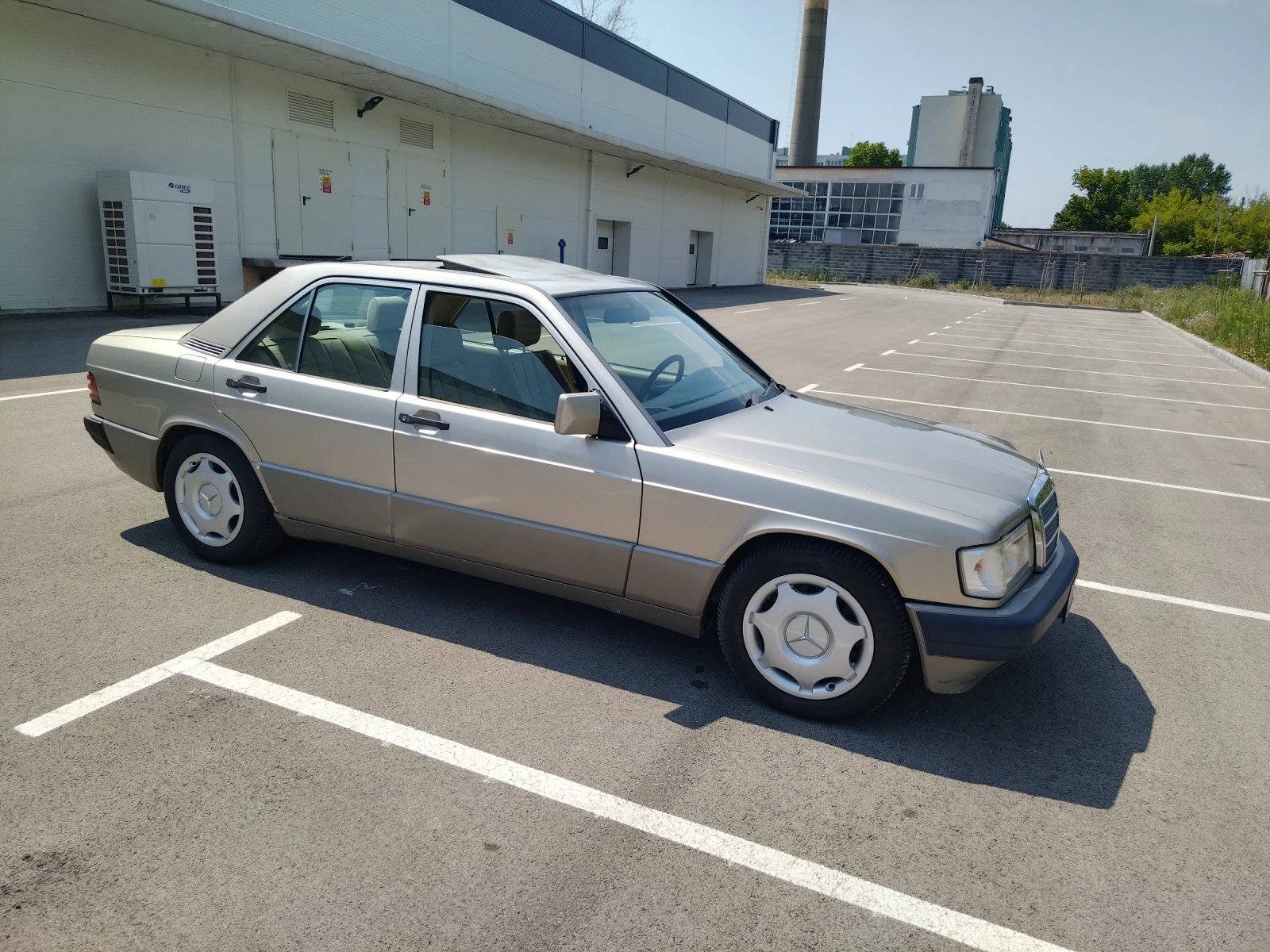 Mercedes-Benz 190 190 2.0 | Mobile.bg — изображение 16