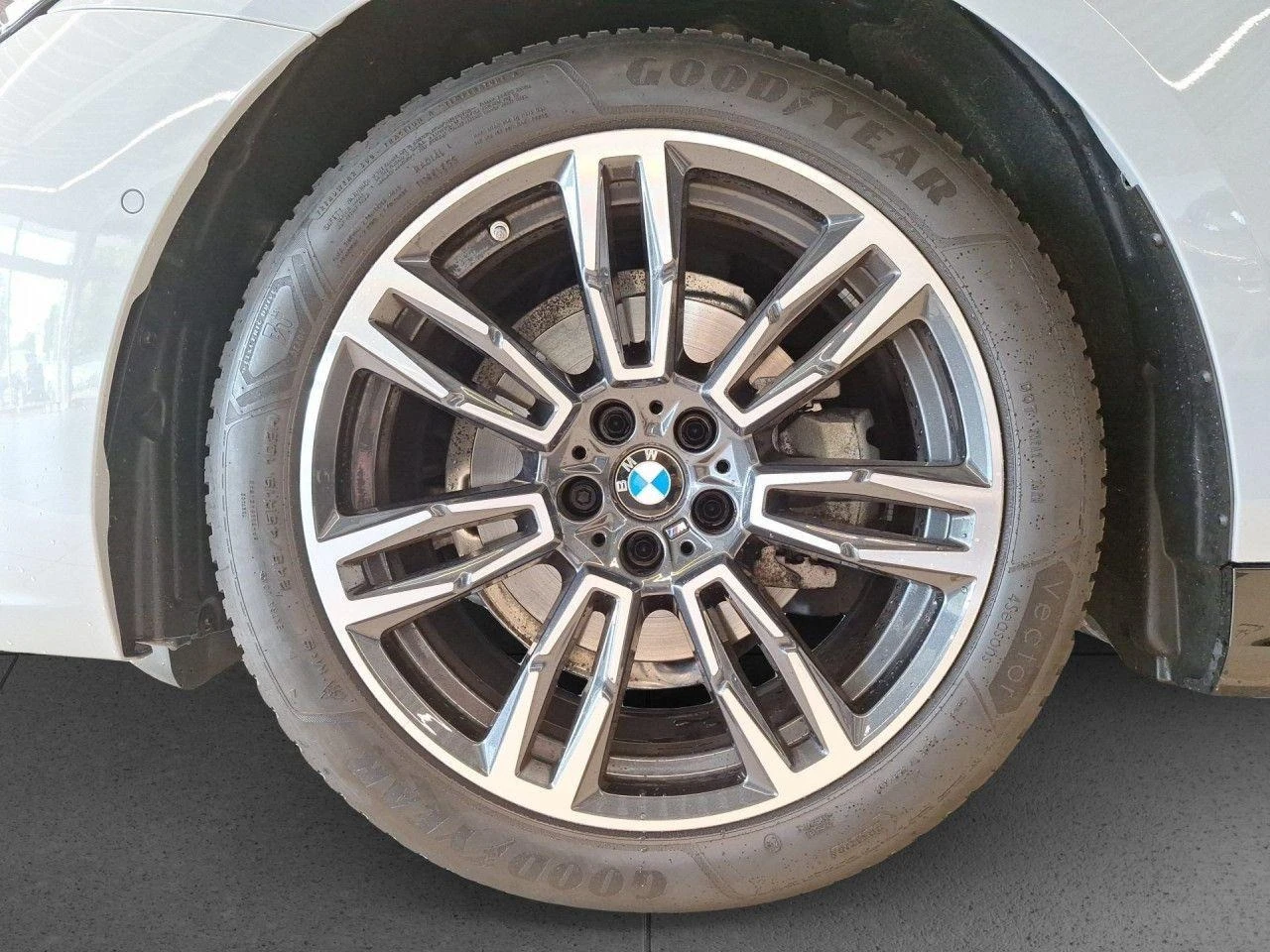 BMW 520 d TOURING M-SPORT PAKET H/K HEAD UP LED 360CAMERA  - изображение 6