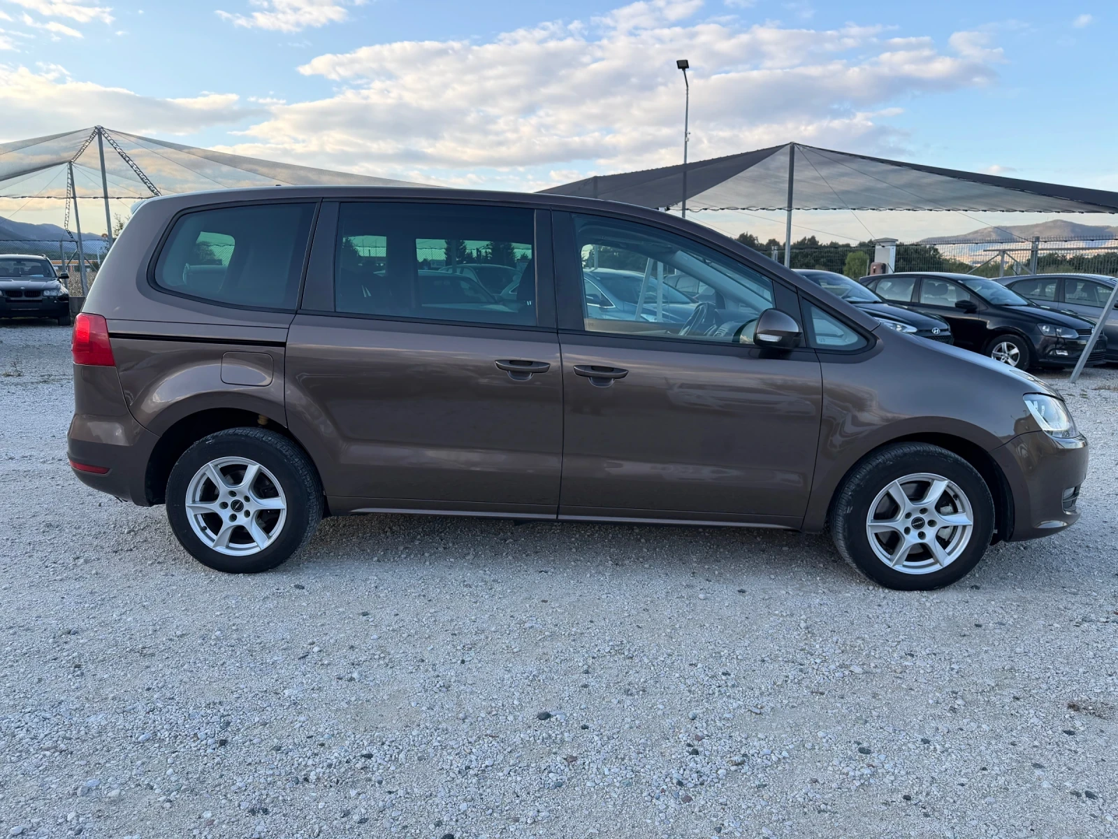 VW Sharan 2.0/140кс НАВИ КАМЕРА - изображение 8