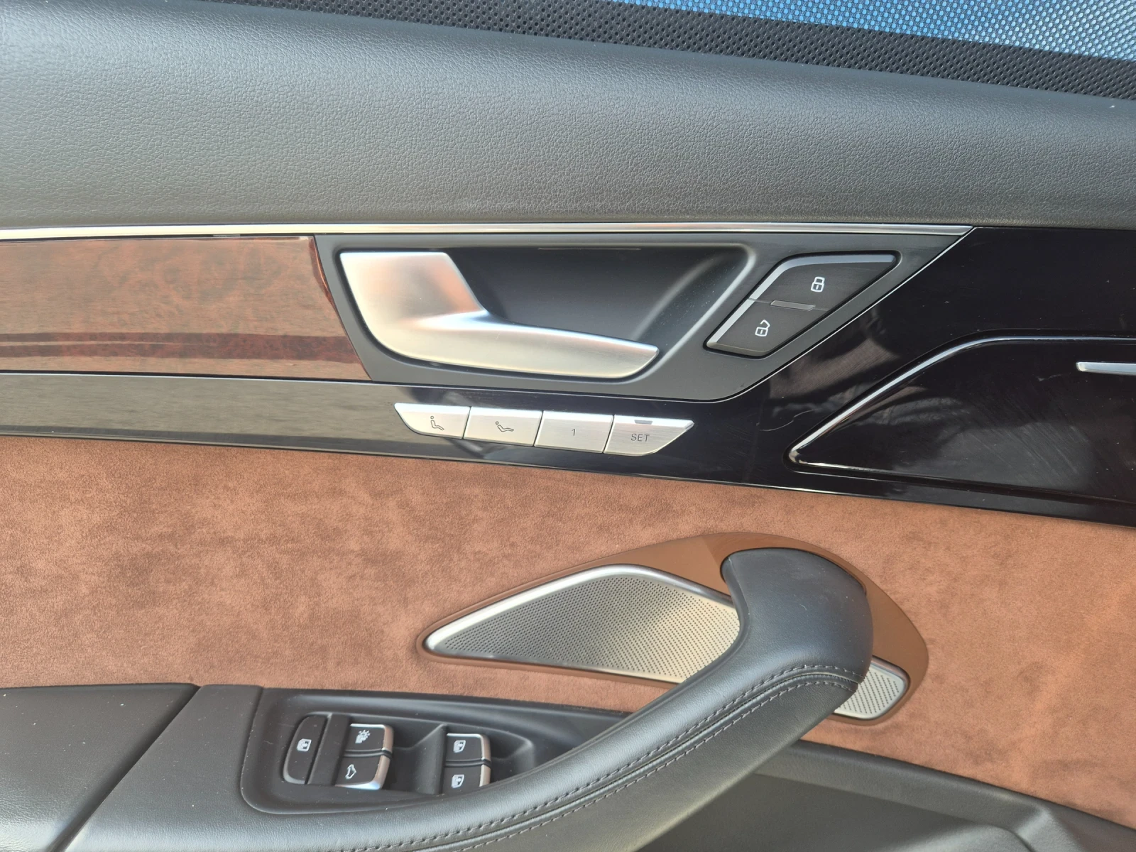 Audi A8 L 4.2 FSI - изображение 6