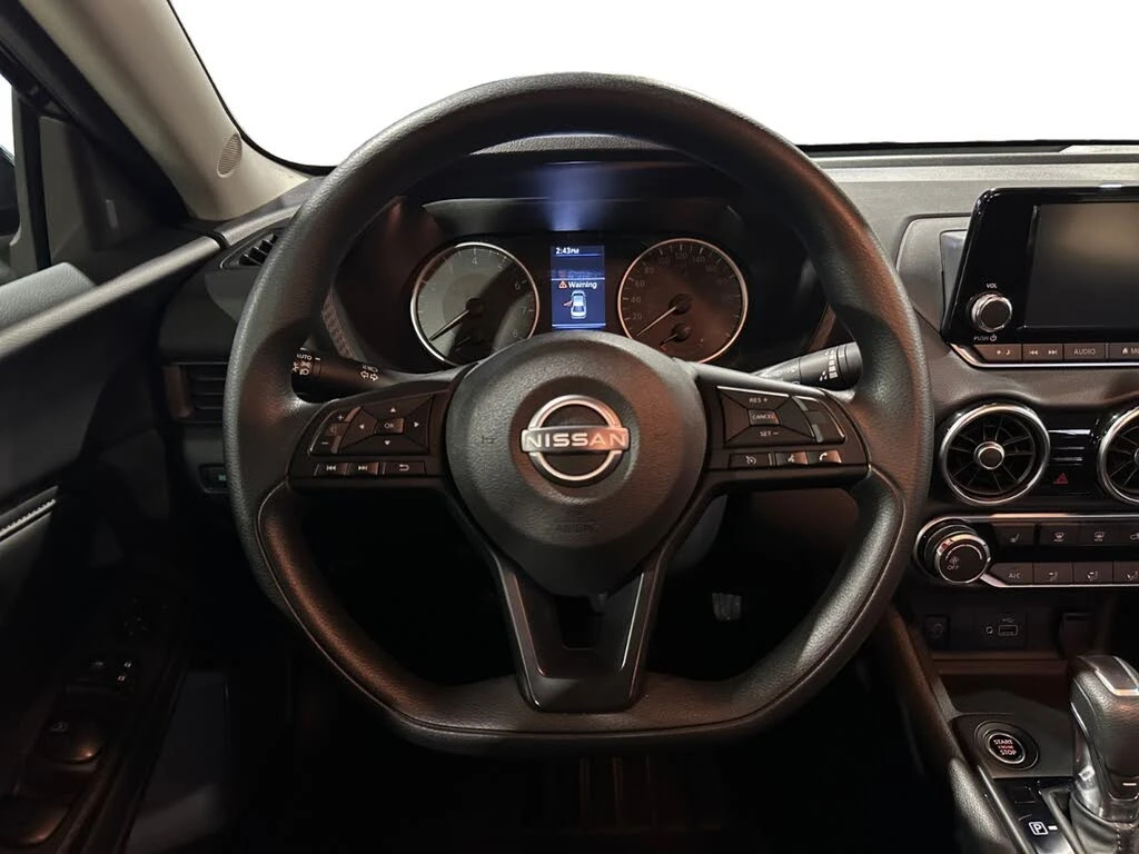 Nissan Sentra S FWD* АвтоКреди* (ЦЕНА ДО БГ), снимка 11 - Автомобили и джипове - 53951905