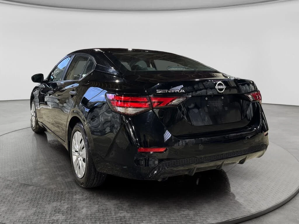 Nissan Sentra S FWD* АвтоКреди* (ЦЕНА ДО БГ), снимка 3 - Автомобили и джипове - 53951905