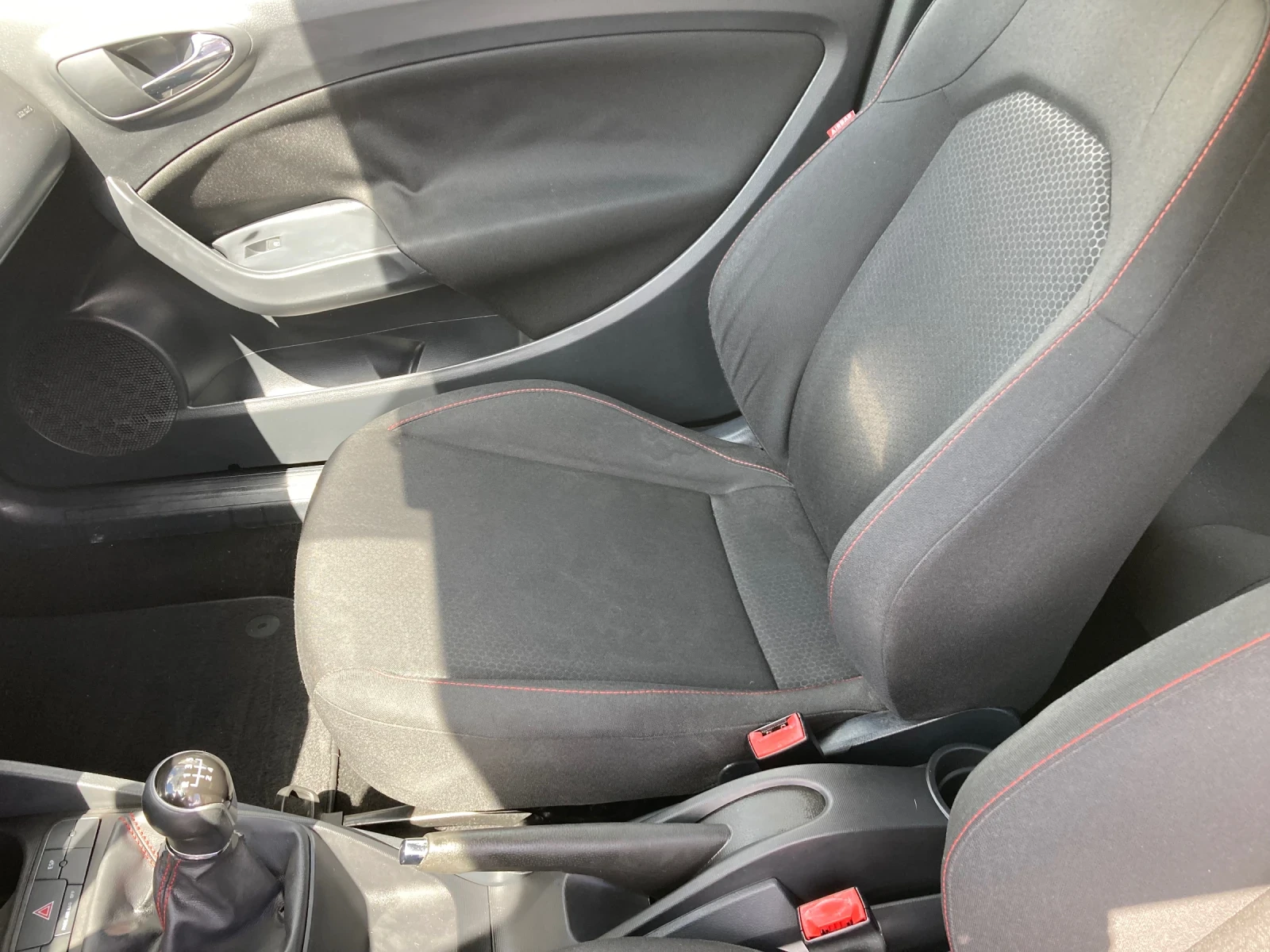 Seat Ibiza 1.2 TSi 105 ks FR feis evro 5B, снимка 9 - Автомобили и джипове - 54081134