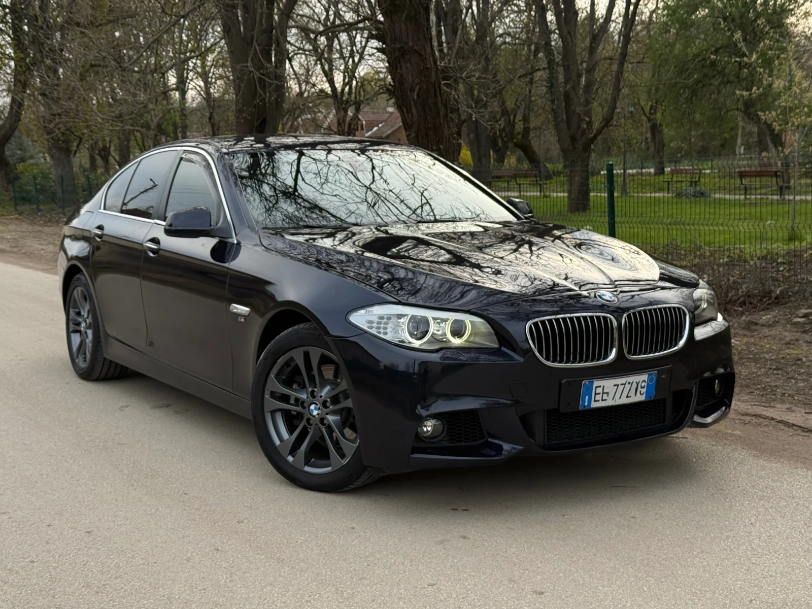 BMW 520 D* DIGYTAL KM* TOUCH NAVI* LED СТОПОВЕ 2020МОДЕЛ, снимка 2 - Автомобили и джипове - 54189945