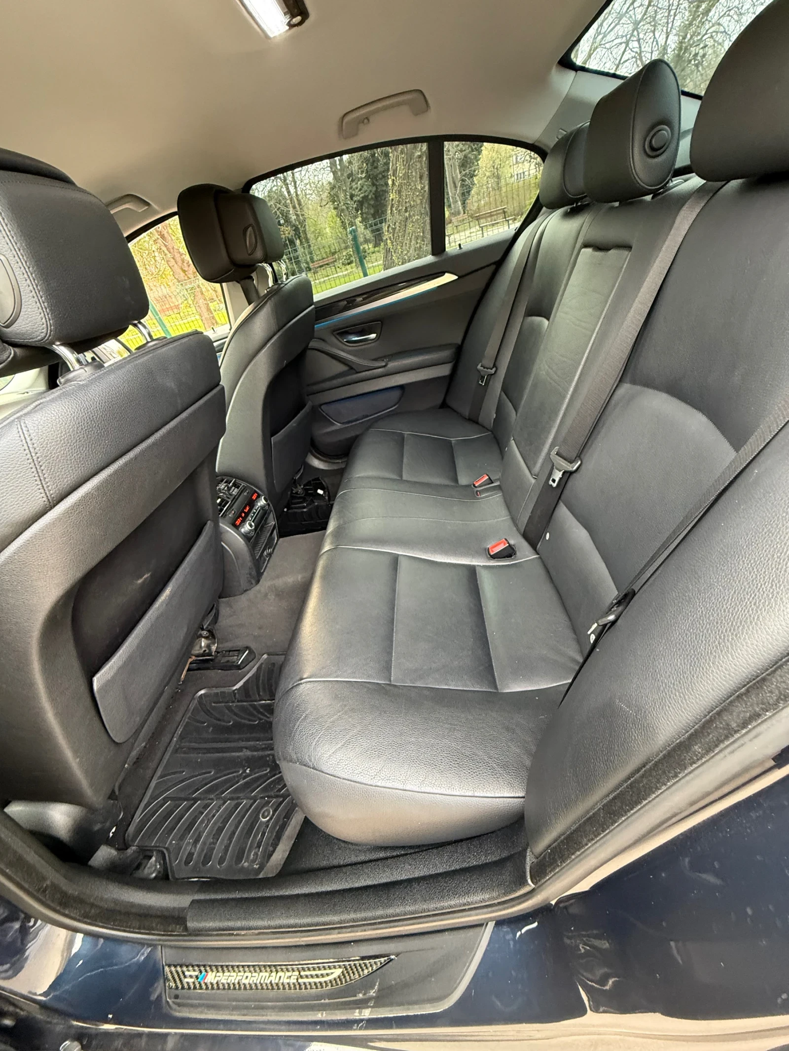 BMW 520 D* DIGYTAL KM* TOUCH NAVI* LED СТОПОВЕ 2020МОДЕЛ, снимка 15 - Автомобили и джипове - 54189945