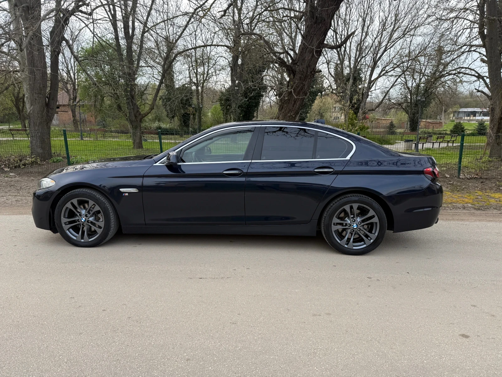 BMW 520 D* DIGYTAL KM* TOUCH NAVI* LED СТОПОВЕ 2020МОДЕЛ, снимка 9 - Автомобили и джипове - 54189945