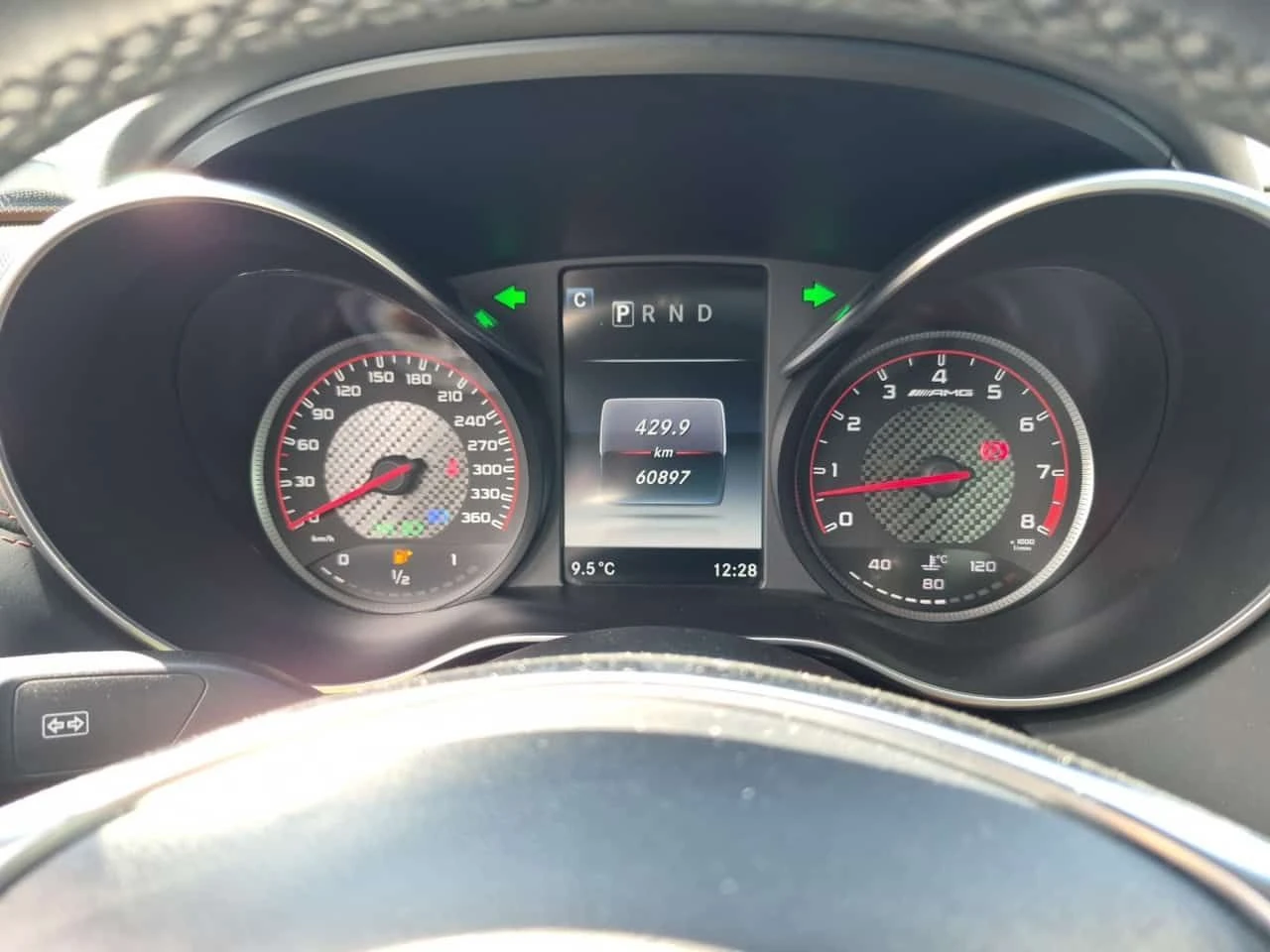 Mercedes-Benz AMG GT * S * CARFAX * CARBON PACK * 2 ����� *  | Mobile.bg � ����������� 9