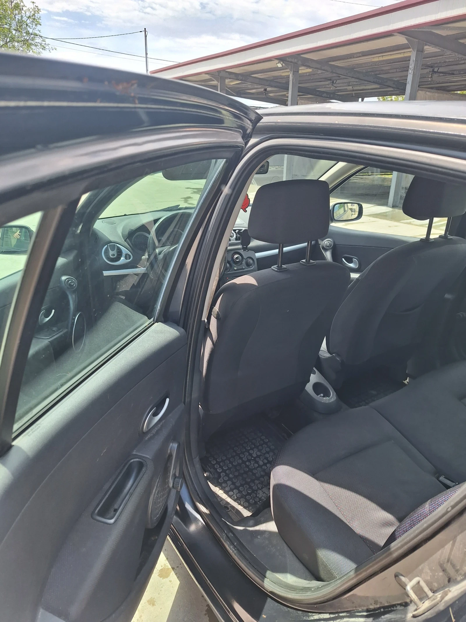 Renault Clio 1.2, снимка 12 - Автомобили и джипове - 54454299