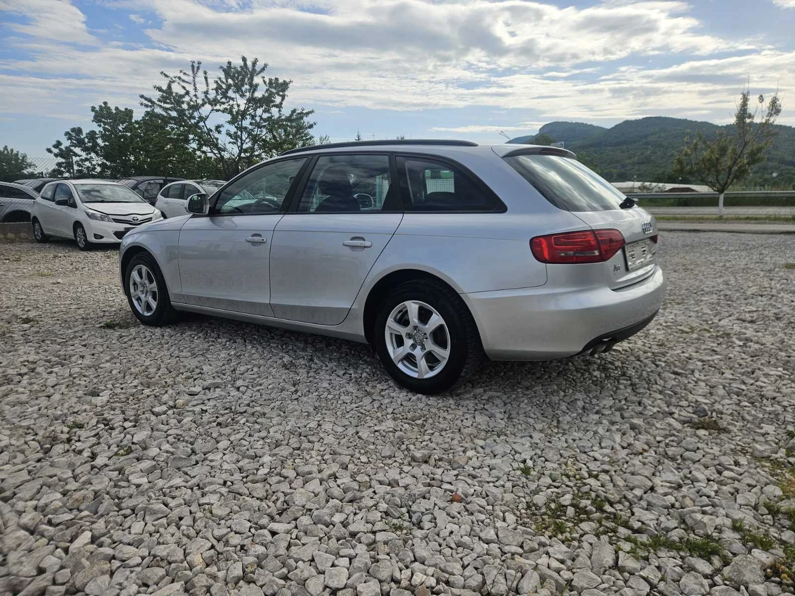 Audi A4 2.0 TDI, снимка 3 - Автомобили и джипове - 54457938