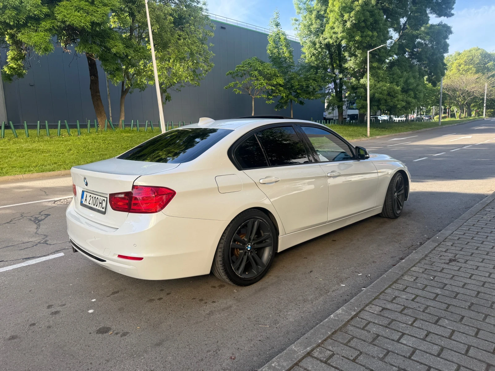 BMW 328 FULL, KEYLESS LINE CHANGE, BLIND SPOT, 360, HIFi, , снимка 6 - Автомобили и джипове - 54842186