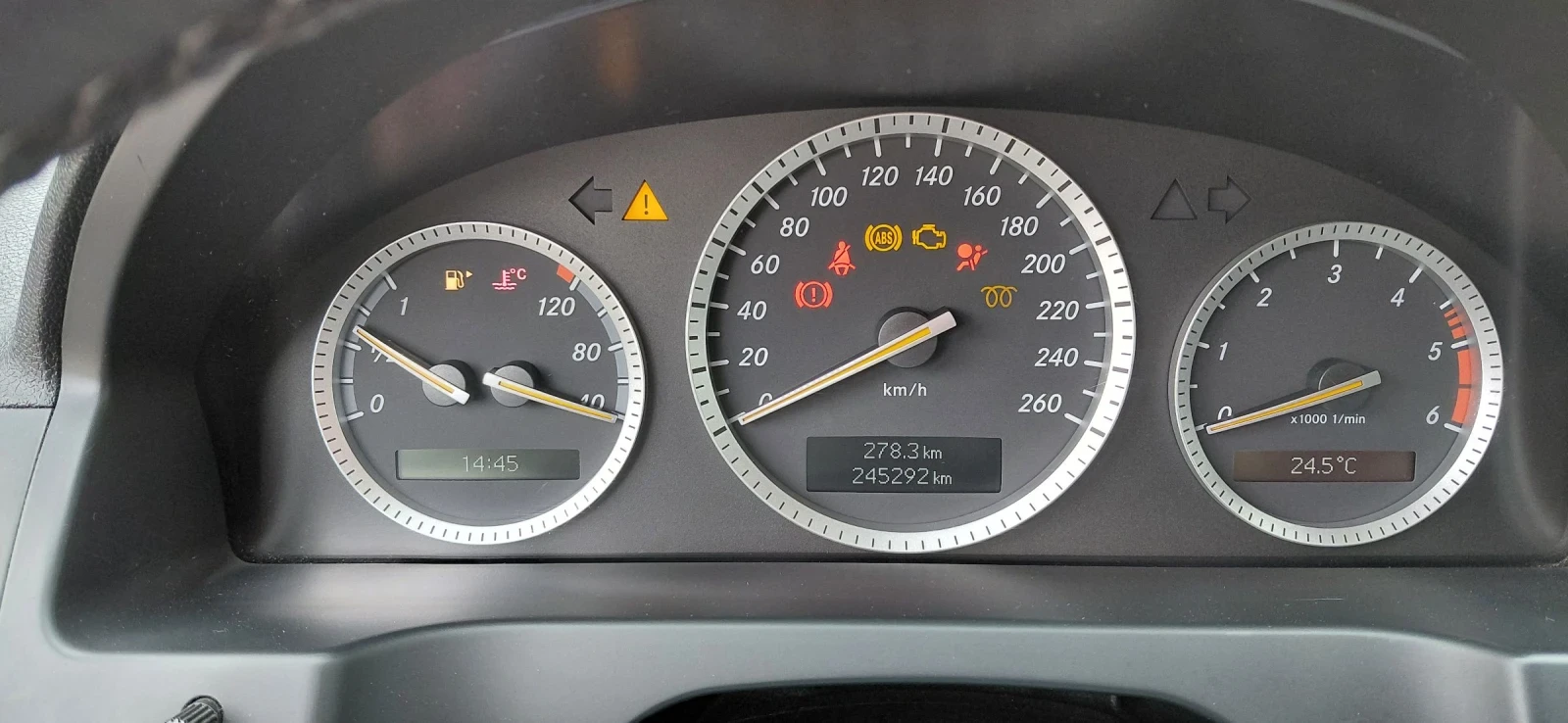 Mercedes-Benz C 220 CDI 136k, снимка 10 - Автомобили и джипове - 55002396