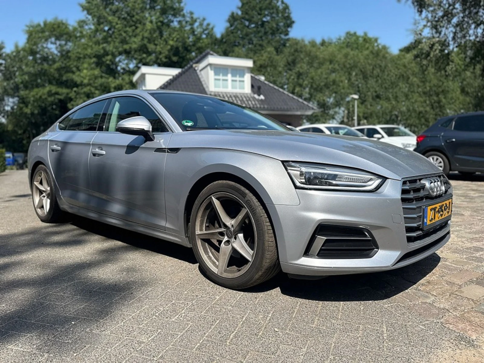 Audi A5 Sportback 40 TFSI Design, снимка 2 - Автомобили и джипове - 55614252