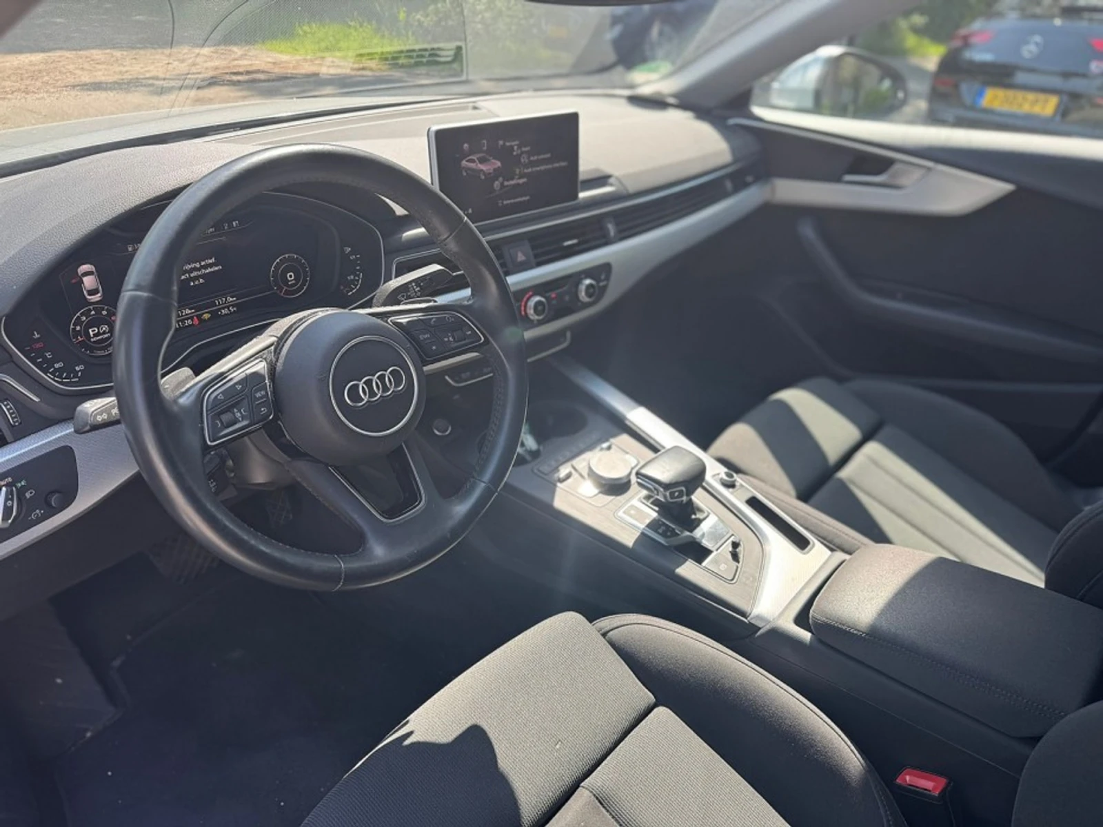 Audi A5 Sportback 40 TFSI Design, снимка 7 - Автомобили и джипове - 55614252