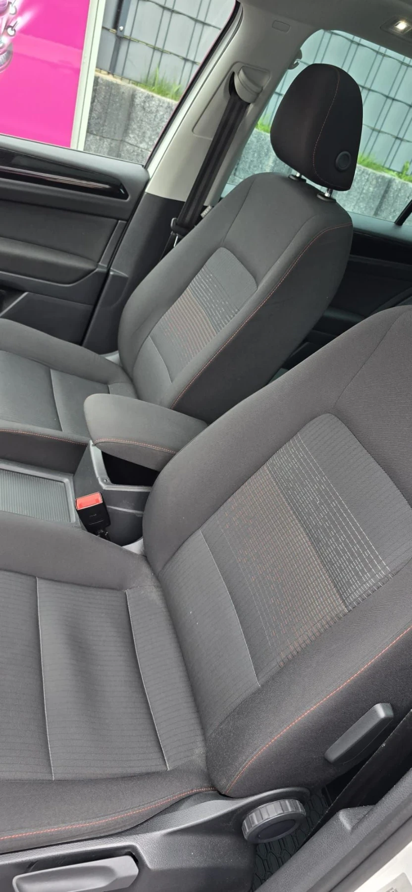 VW Golf Sportsvan 1.6 TDI 116к.с., снимка 8 - Автомобили и джипове - 55630554