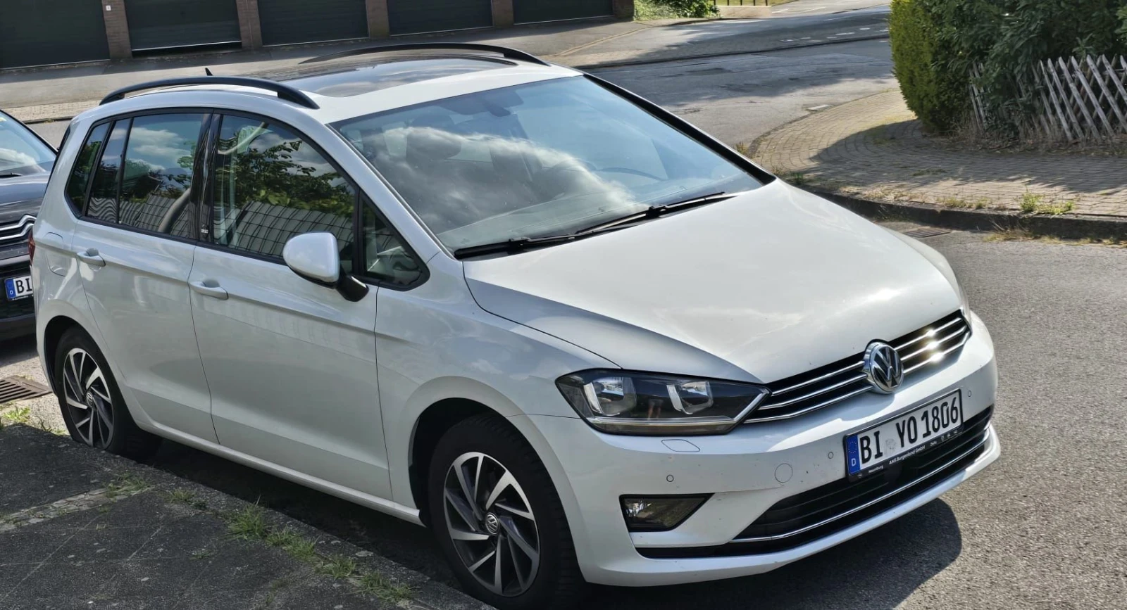 VW Golf Sportsvan 1.6 TDI 116к.с., снимка 5 - Автомобили и джипове - 55630554