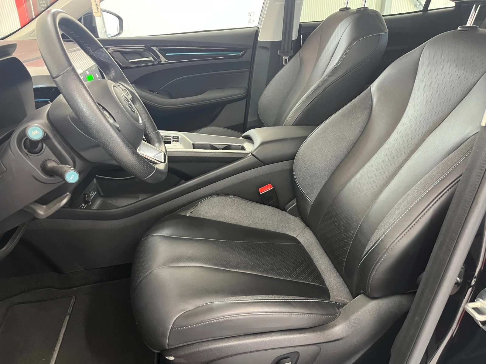 Mg 5 Electric 73KW Long Range, снимка 8 - Автомобили и джипове - 55693089