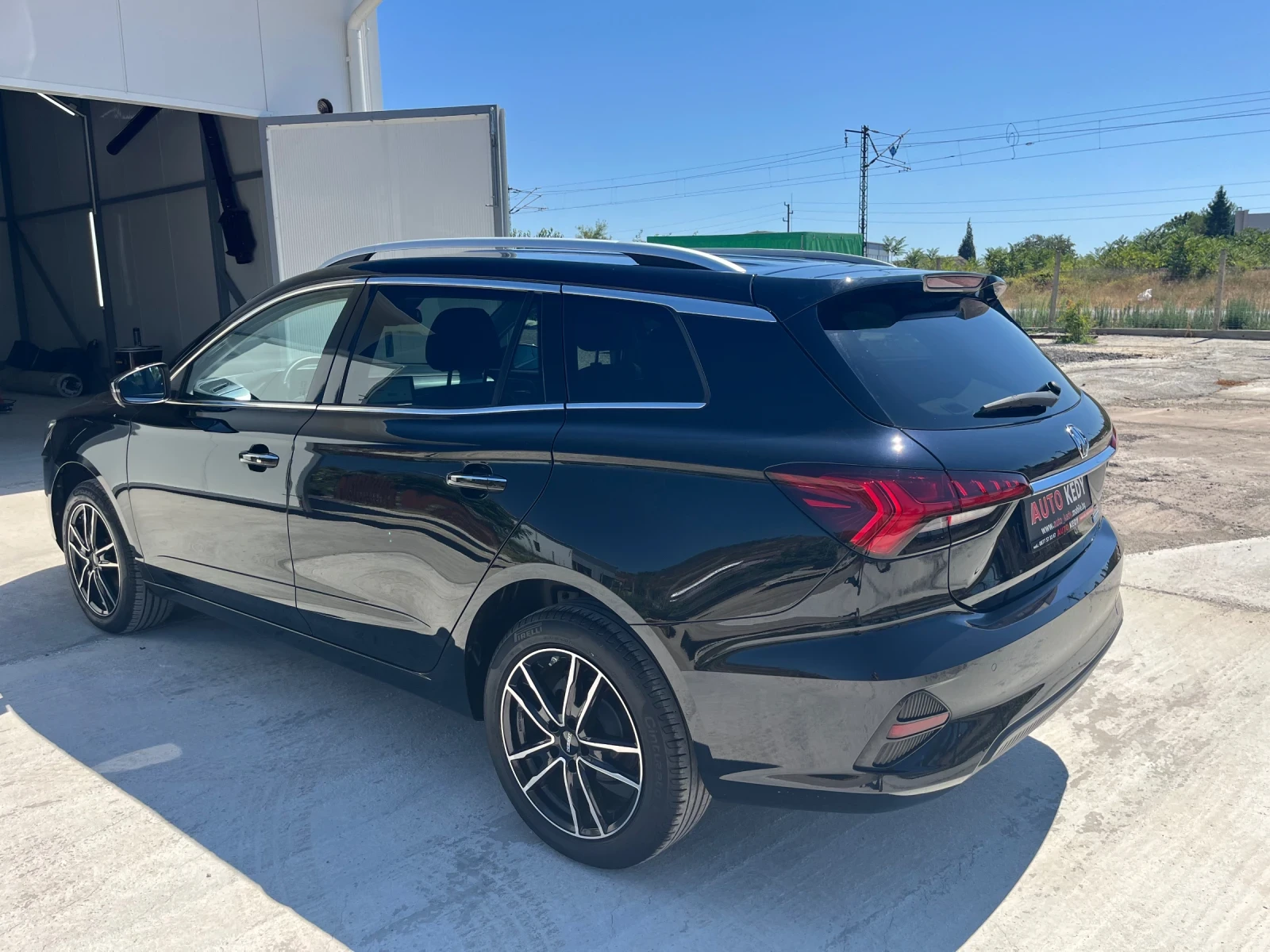 Mg 5 Electric 73KW Long Range, снимка 4 - Автомобили и джипове - 55693089