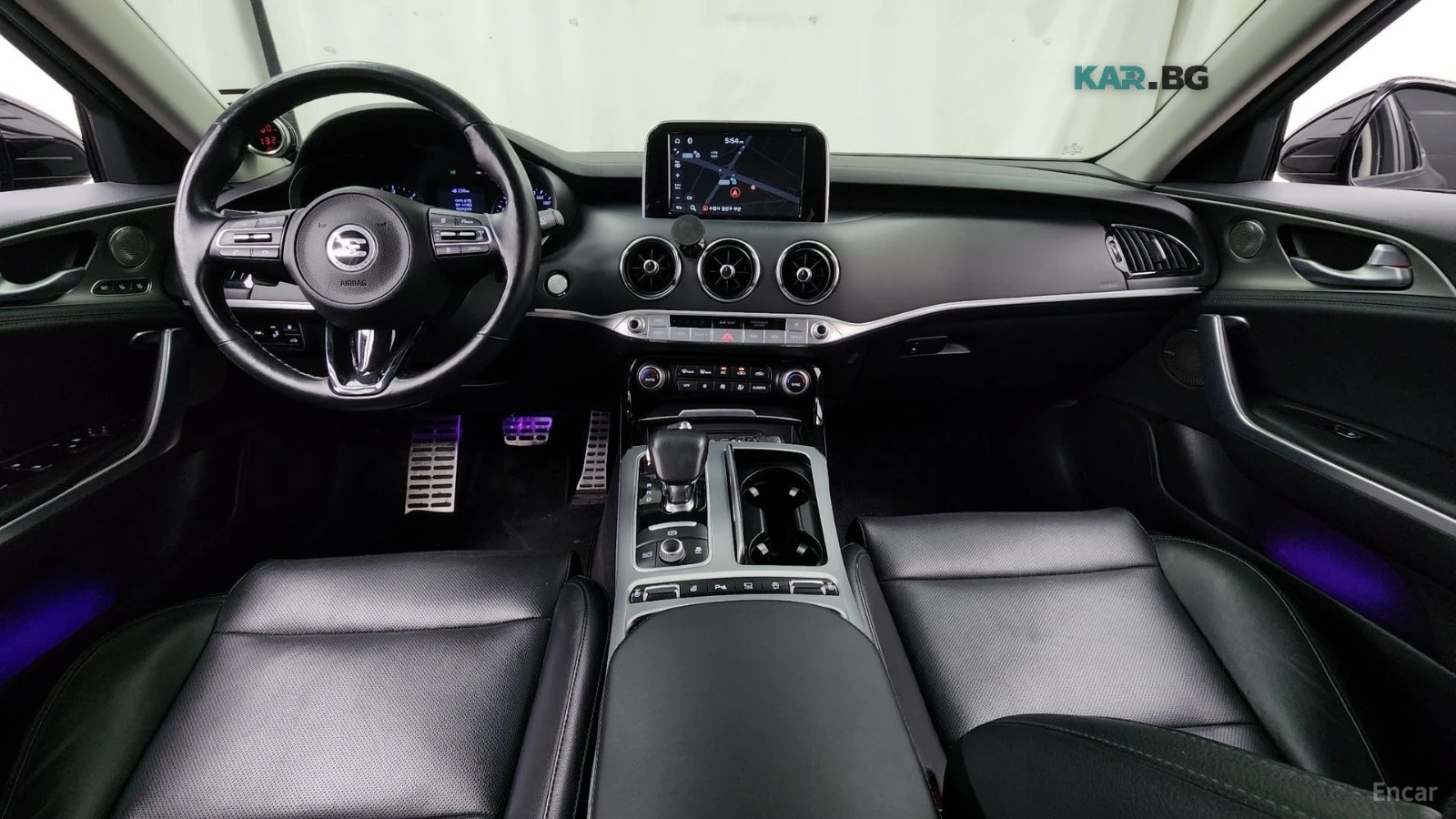 Kia Stinger Dream Edition* HUD* КОЖА* ОБДУХВ* НАВИ* КАМЕРА, снимка 5 - Автомобили и джипове - 55750064