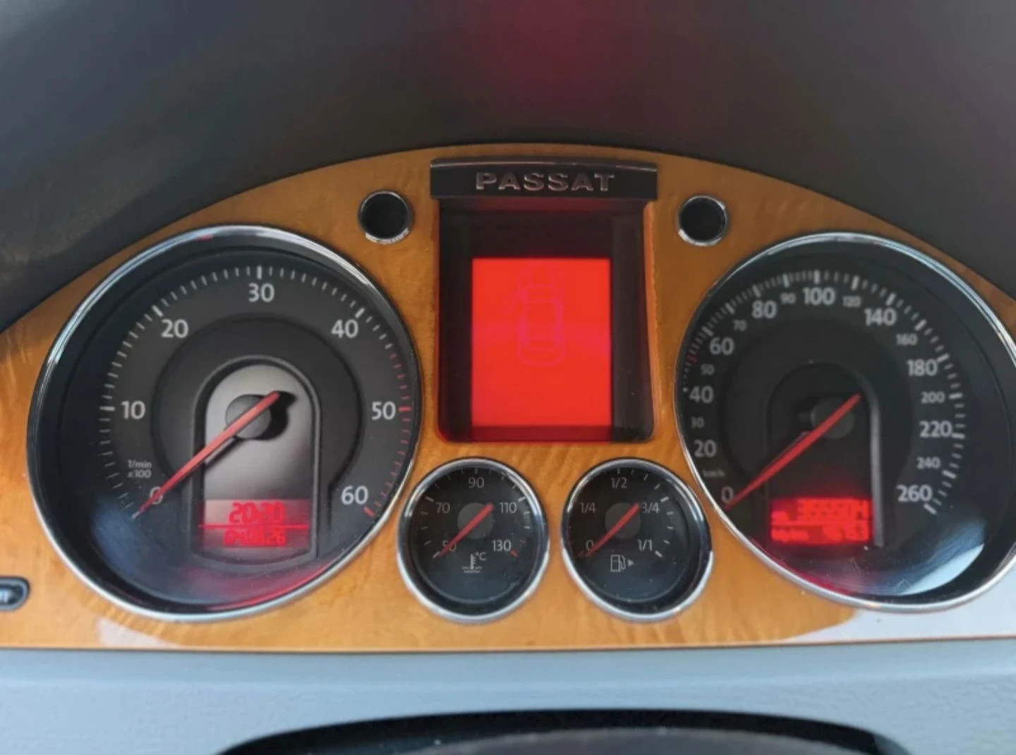 VW Passat, снимка 12 - Автомобили и джипове - 55957421