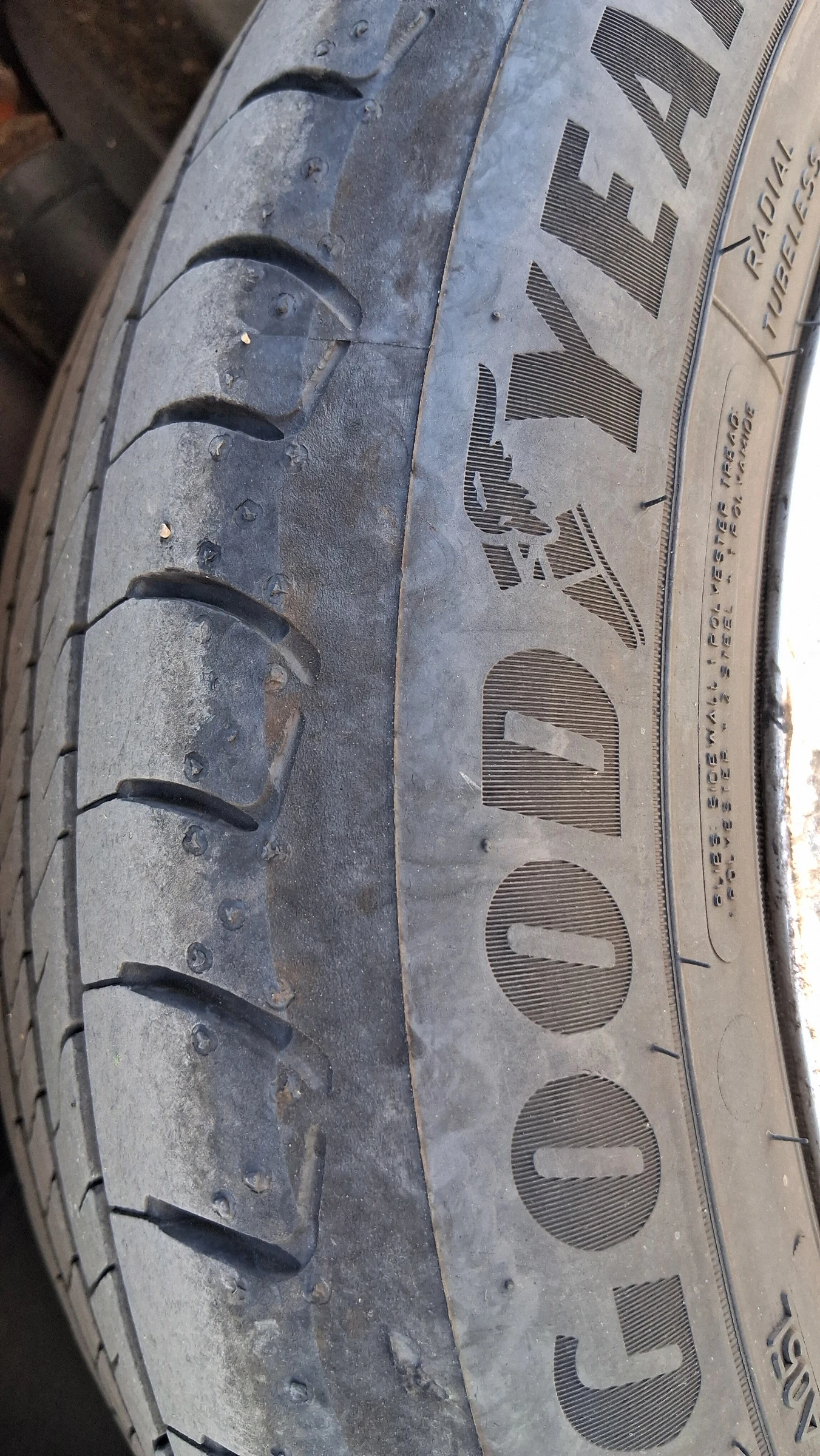 VW Touran, снимка 9 - Автомобили и джипове - 55975673