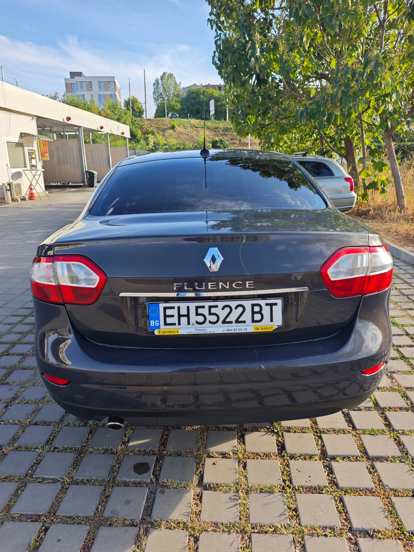 Renault Fluence, снимка 3 - Автомобили и джипове - 56092263