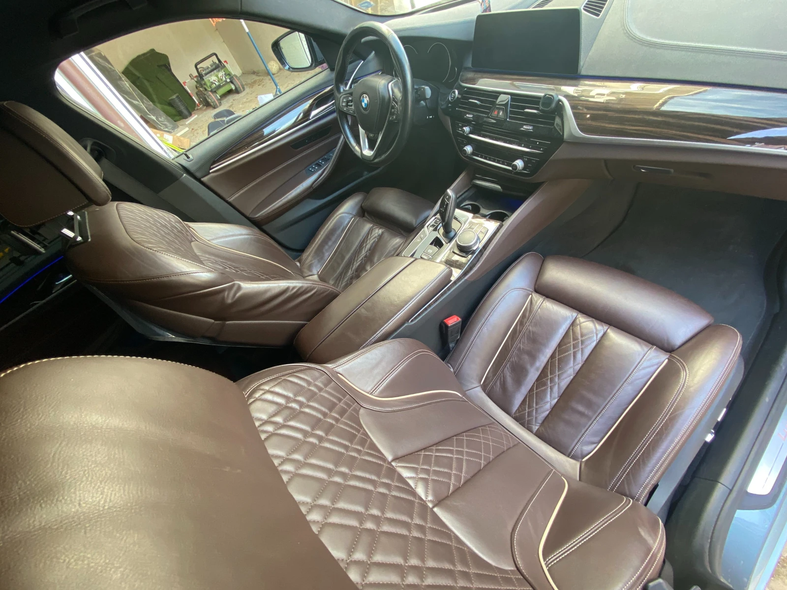 BMW 530 xdrive, снимка 11 - Автомобили и джипове - 56301079