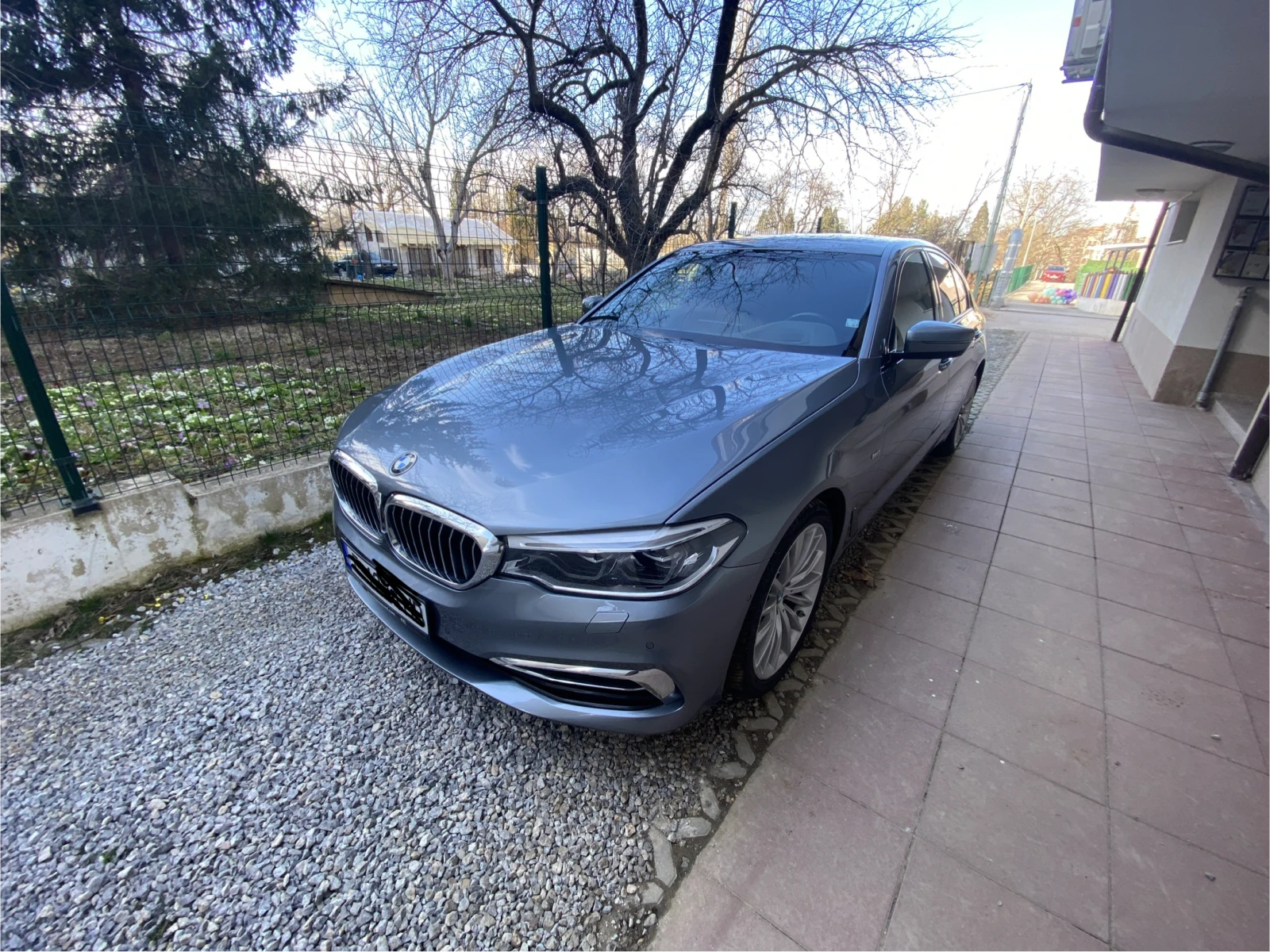 BMW 530 xdrive, снимка 2 - Автомобили и джипове - 56301079