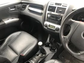 Kia Sportage 2.0crdi 140ps на части, снимка 12