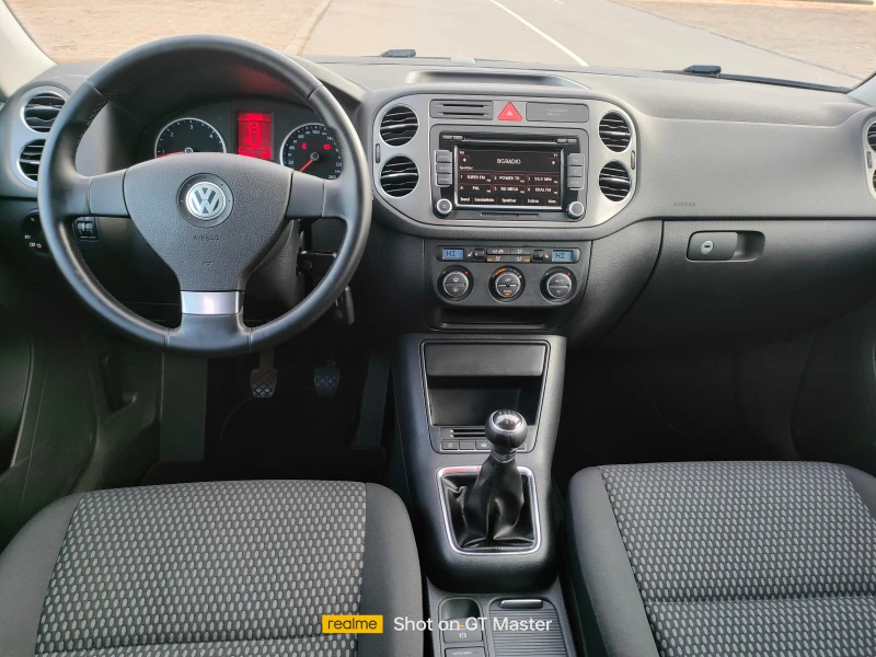 VW Tiguan 2.0TDI-4Motion, снимка 9 - Автомобили и джипове - 48368928