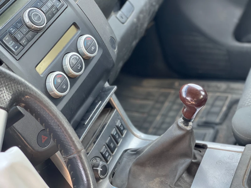 Nissan Navara 2.5DCi 190кс на части, снимка 9 - Автомобили и джипове - 51139147