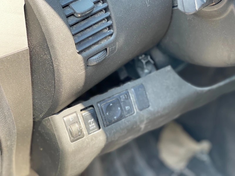 Nissan Navara 2.5DCi 190кс на части, снимка 11 - Автомобили и джипове - 51139147