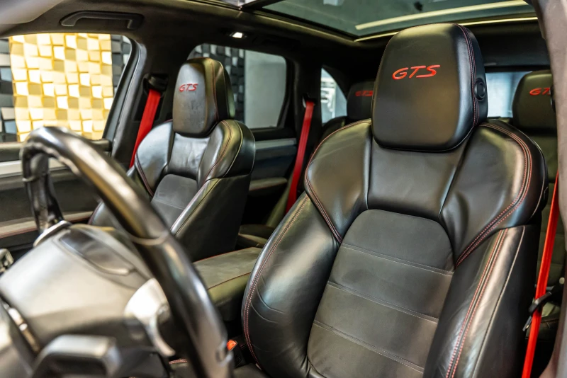 Porsche Cayenne GTS Aero Pack, снимка 13 - Автомобили и джипове - 51582623