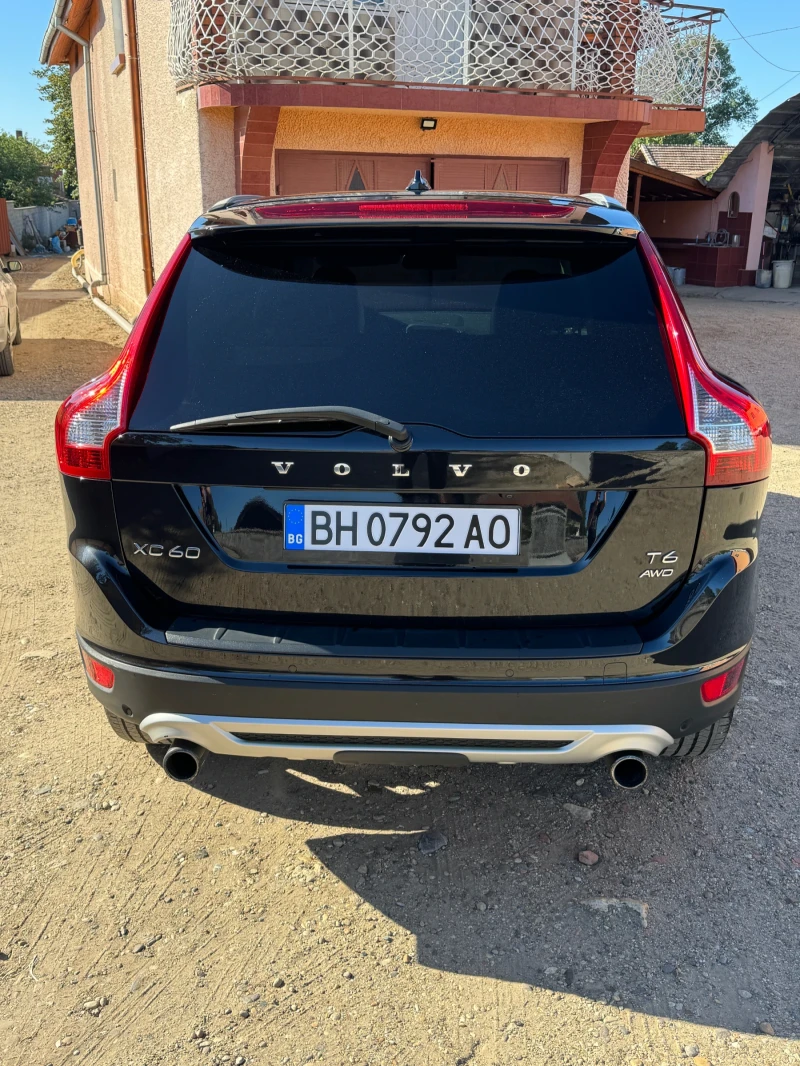Volvo XC60, снимка 3 - Автомобили и джипове - 51767445