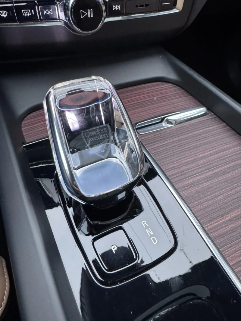 Volvo XC60 PoleStar Engeneered, снимка 12 - Автомобили и джипове - 52543860